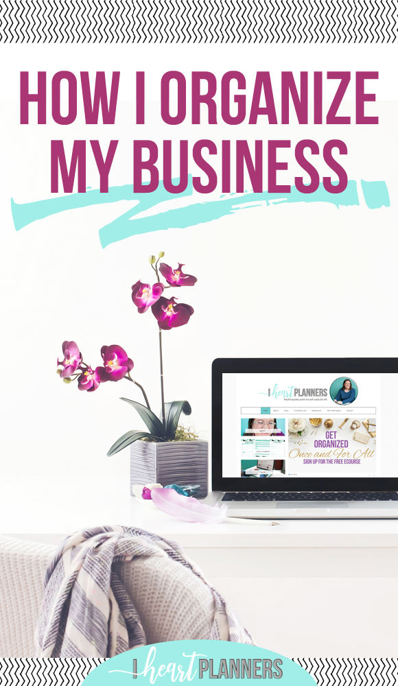 How I organize my entire blog and business. I still love my pen and pretty printables for organizing my home and day to day, I've discovered this AMAZING digital organizing tool called Asana that helps me run my business more like the well oiled machine that I want it to be.