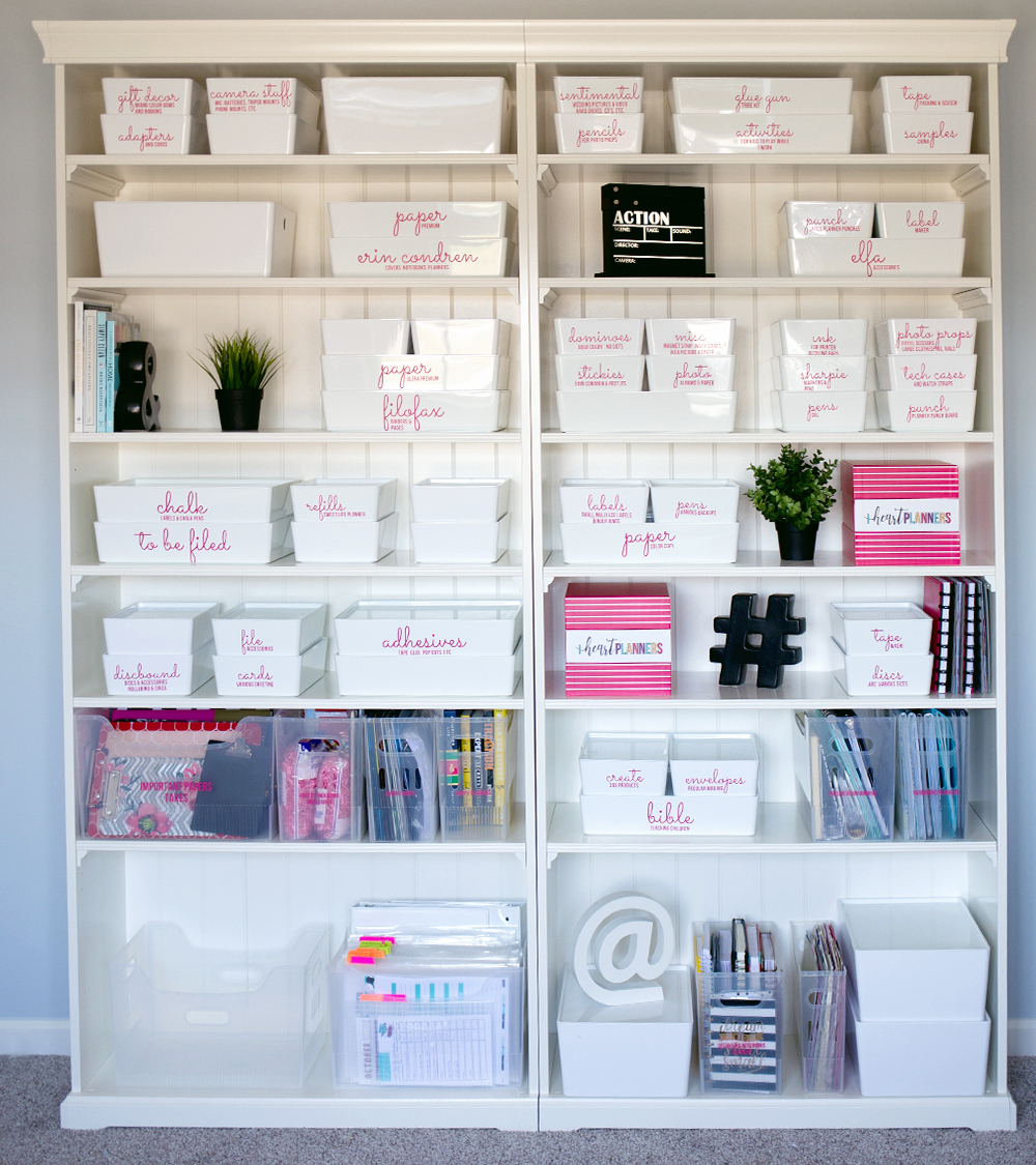 Here's how I organize my office shelves. I know office shelves organization can be tricky, but I think I've found the perfect way to organize all those office accessories. I love working in my home office since the shelves are organized and pretty.